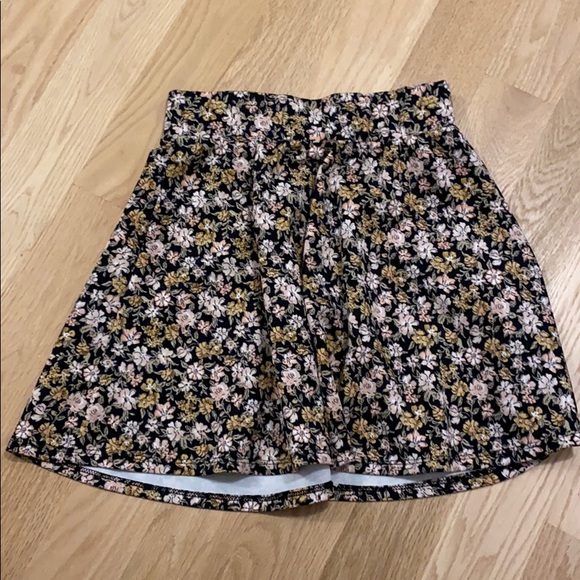 Charlotte Russe Dresses & Skirts - SOLD Charlotte Russe Skater Skirt | Size- Small